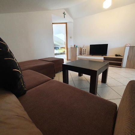 Apartments & Rooms Krk Krk Island Екстериор снимка