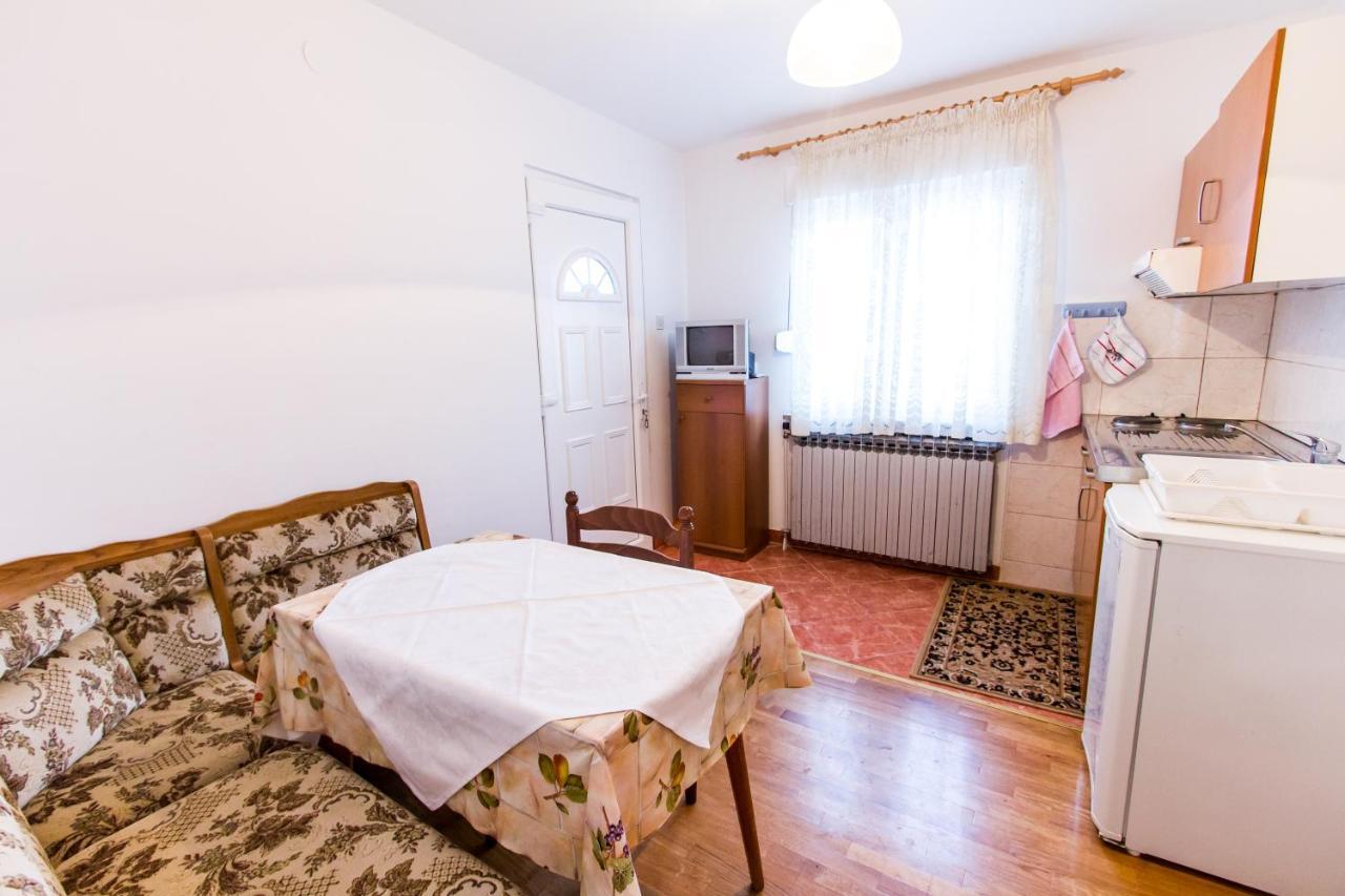 Apartments & Rooms Krk Krk Island Стая снимка